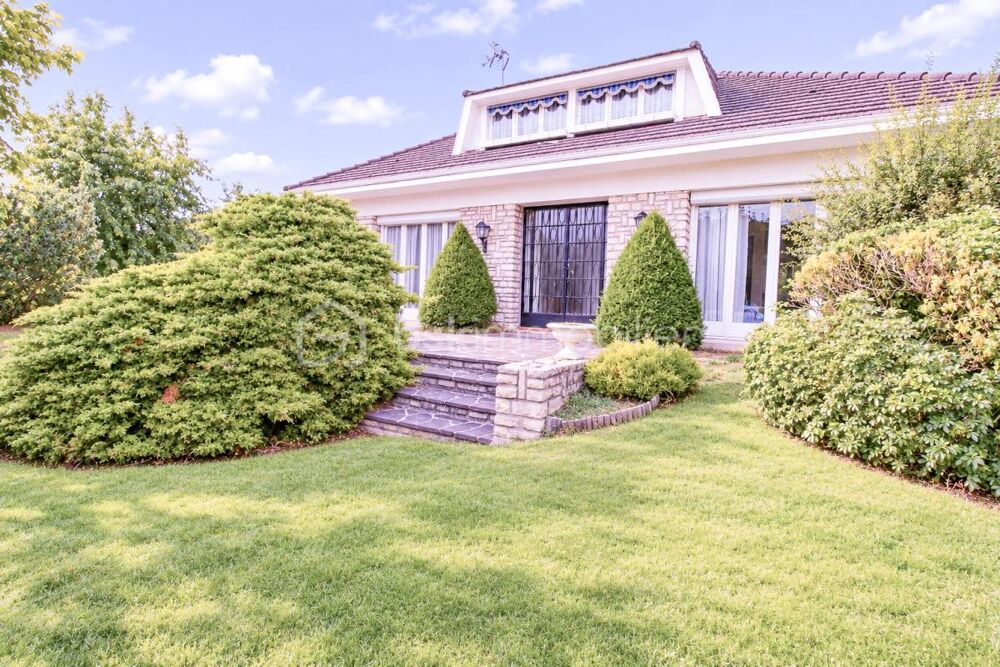 Vente Maison Coup de cœur pour cette belle maison familiale pleine de charme et de possibilités ! Viry chatillon