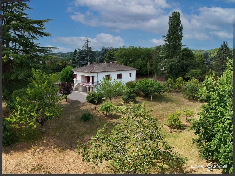 Maison à vendre 9 pièces denviron 188 m² 7 chambres avec garage à Port-Sainte-Foy-et-Ponchapt (24)