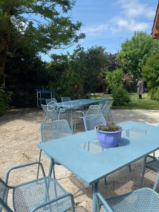  Maison  vendre 8 pices 280 m