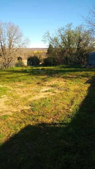  Terrain à vendre 911 m²