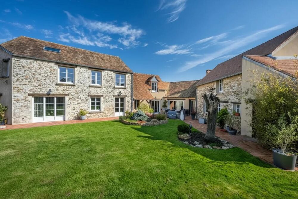 Élégante maison en pierre, 298m² à Flacourt