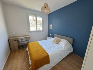  Appartement à louer 4 pièces 92 m²