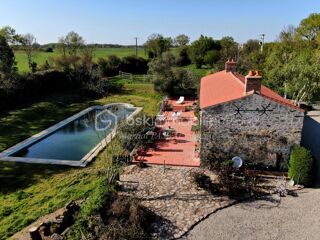  Maison  vendre 7 pices 200 m