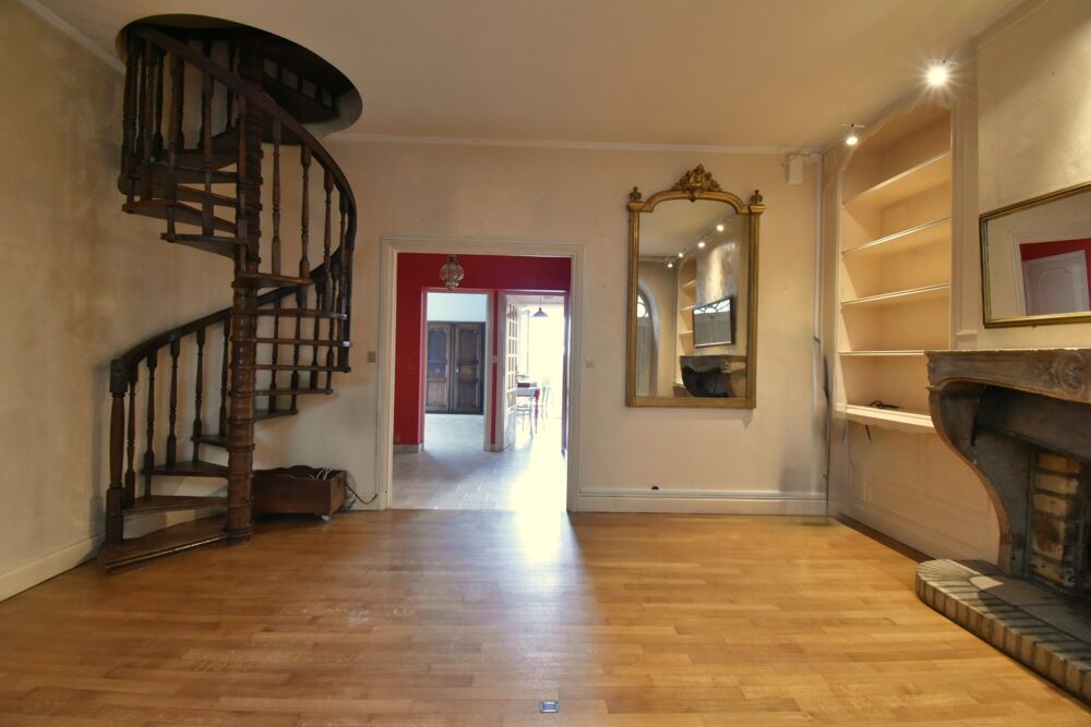 Vente Maison Maison à vendre 10 pièces SAINT AGREVE (07) Saint agreve