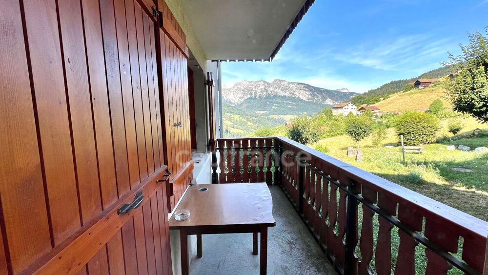 Charmant T2 de 36m² au centre de Manigod  Emplacement prisé et cadre préservé au coeur des montagnes