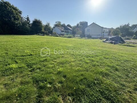 TERRAIN CONSTRUCTIBLE D'ENVIRON 650M2 210000 35235 Thorigne fouillard