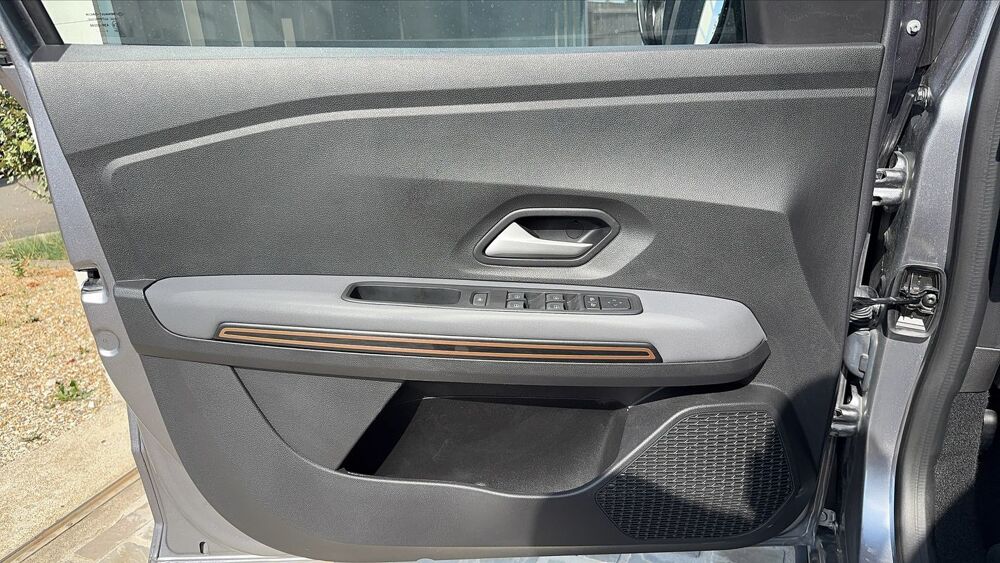 Sandero III 1.0 TCe 110 Stepway Extreme + - Entretien constructeur 2025 occasion 17100 Saintes