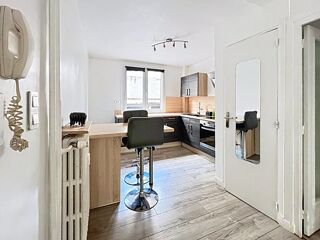 Vente Appartement T3 TRAVERSANT - 56,74 M² - 2 CHAMBRES - CAVE - PROCHE CÉZEAUX Clermont ferrand