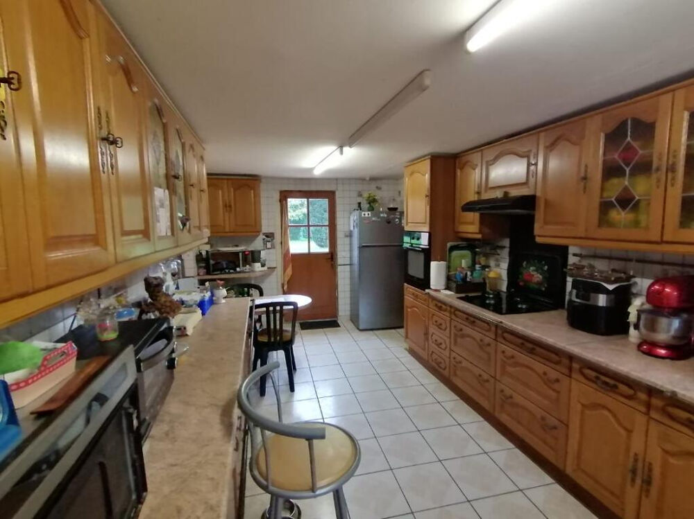 Vente Maison 61500  SEES L'EVECHE, grande longère, 14 pièce(s), 10 chambres,  420 m2 environ , PRIX 375 000, honoraires  4,17% inclus  à la c Neauphe sous essai
