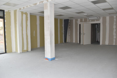   Dpt Deux Sèvres (79), à vendre AIRVAULT Local commercial 