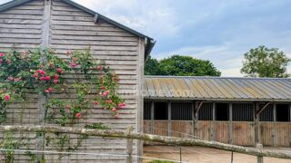  Propriété/château à vendre 8 pièces 200 m²