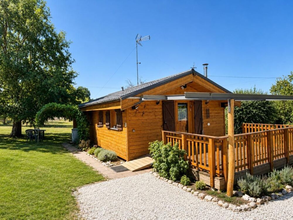 CONFORTABLE CHALET SUR GRAND PARC ARBORÉ