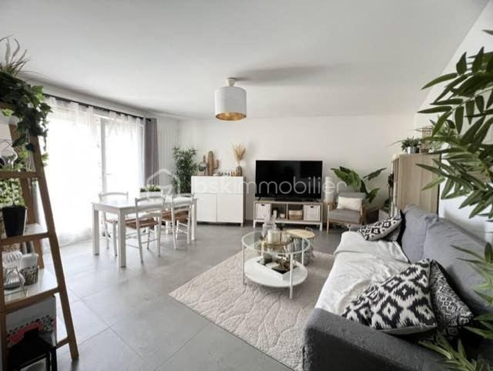 APPARTEMENT 3 CHAMBRES - BALCON - PLACE DE STATIONNEMENT