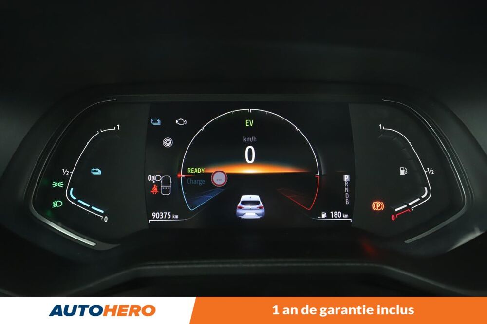 Clio 1.6 E-Tech Business 140 ch 2022 occasion 92130 Issy-les-Moulineaux