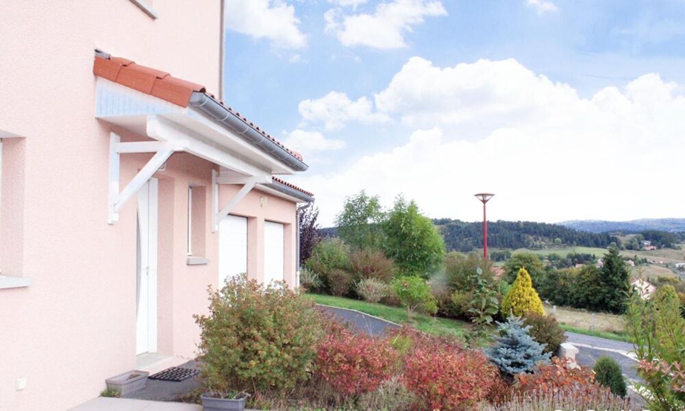 Langogne Maison 5 pièce(s) 172 m2 avec 4 chambres double garage vue dégagée