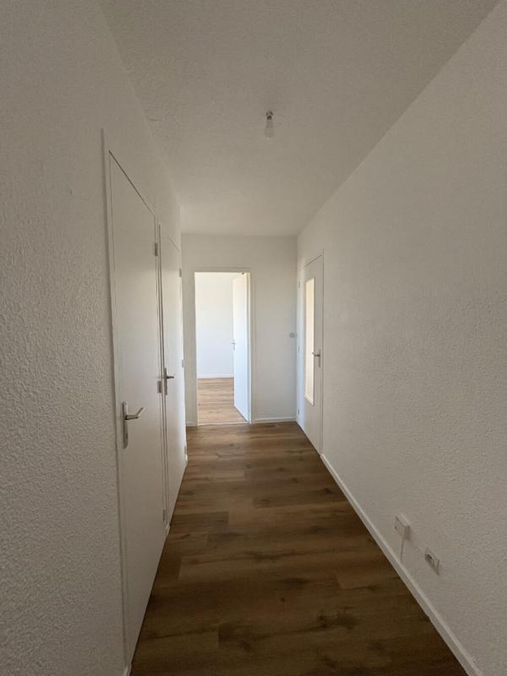 Location Appartement APPARTEMENT T2 72M² - FEURS CENTRE Feurs