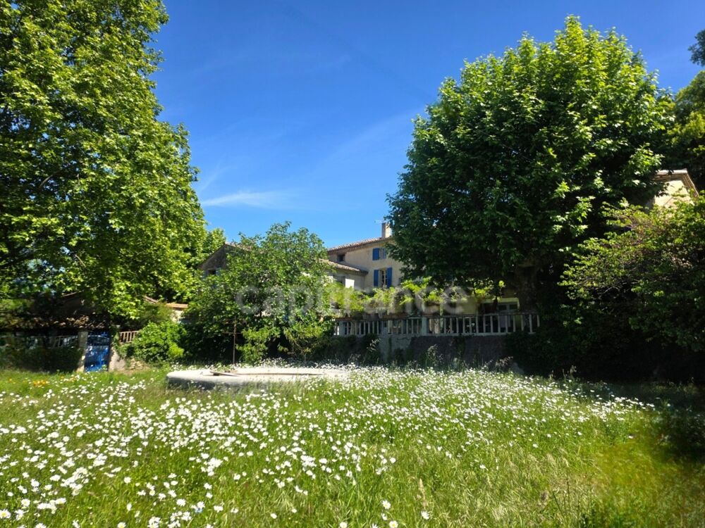 Ancienne ferme bourgeoise à vendre - EURRE (26)