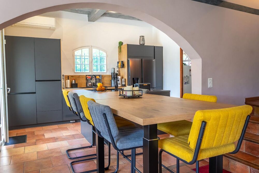 Boisset-et-Gaujac - Maison en pierre 135 m² avec piscine chauffée sur environ 1 370 m²
