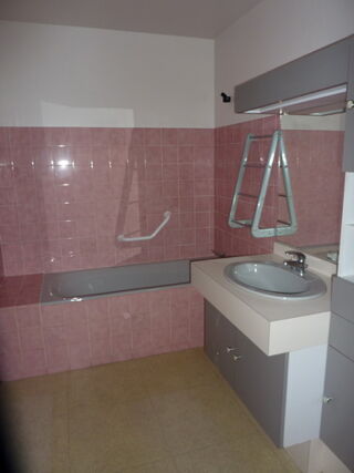  Appartement à louer 3 pièces 69 m²