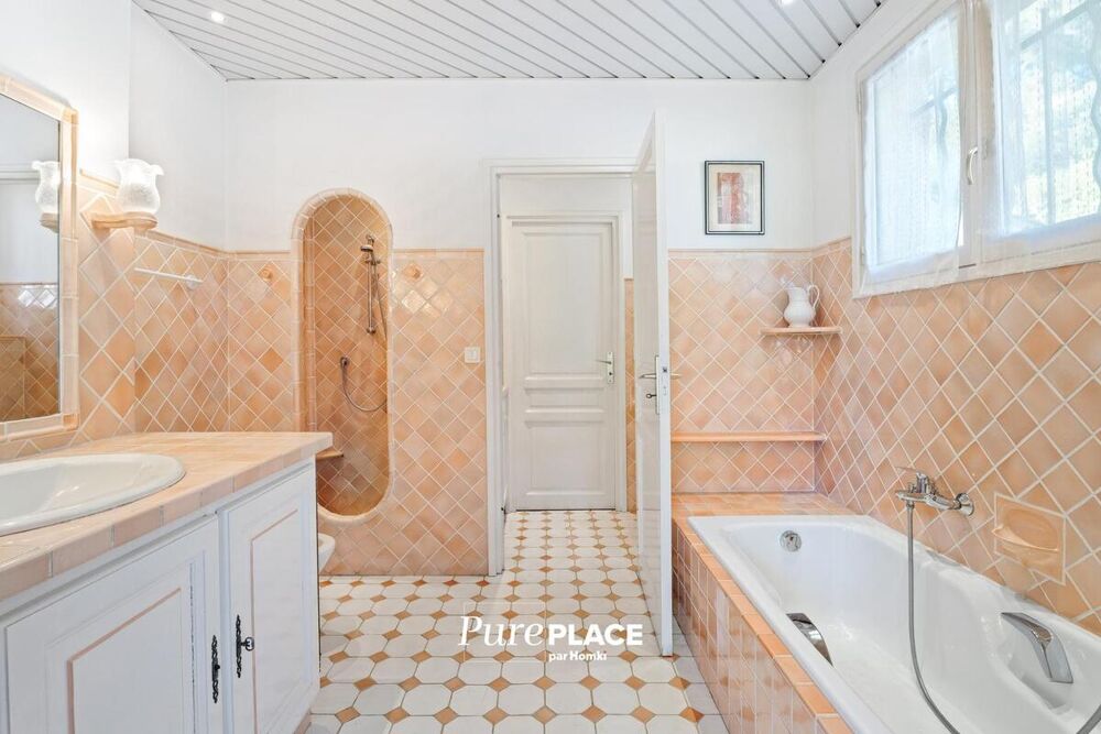 � vendre  Villa Beausoleil (06240)