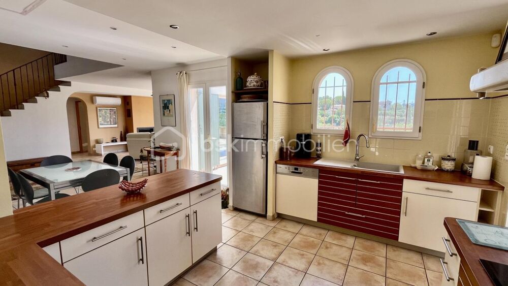 à vendre  Propriété/château Grasse (06130)