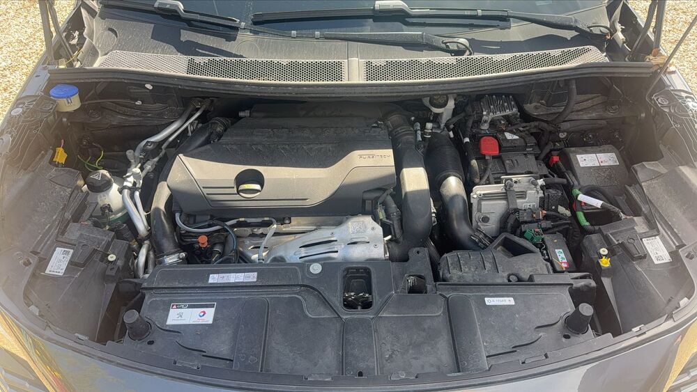 3008 1.6 THP 225 Hybrid e-EAT8 Allure - Automatique Entretien con 2021 occasion 37230 Fondettes