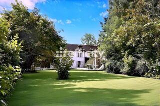  Maison à vendre 9 pièces 345 m²