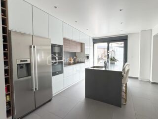 Maison à vendre 6 pièces 179 m²