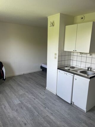  Appartement à louer 1 pièce 27 m²