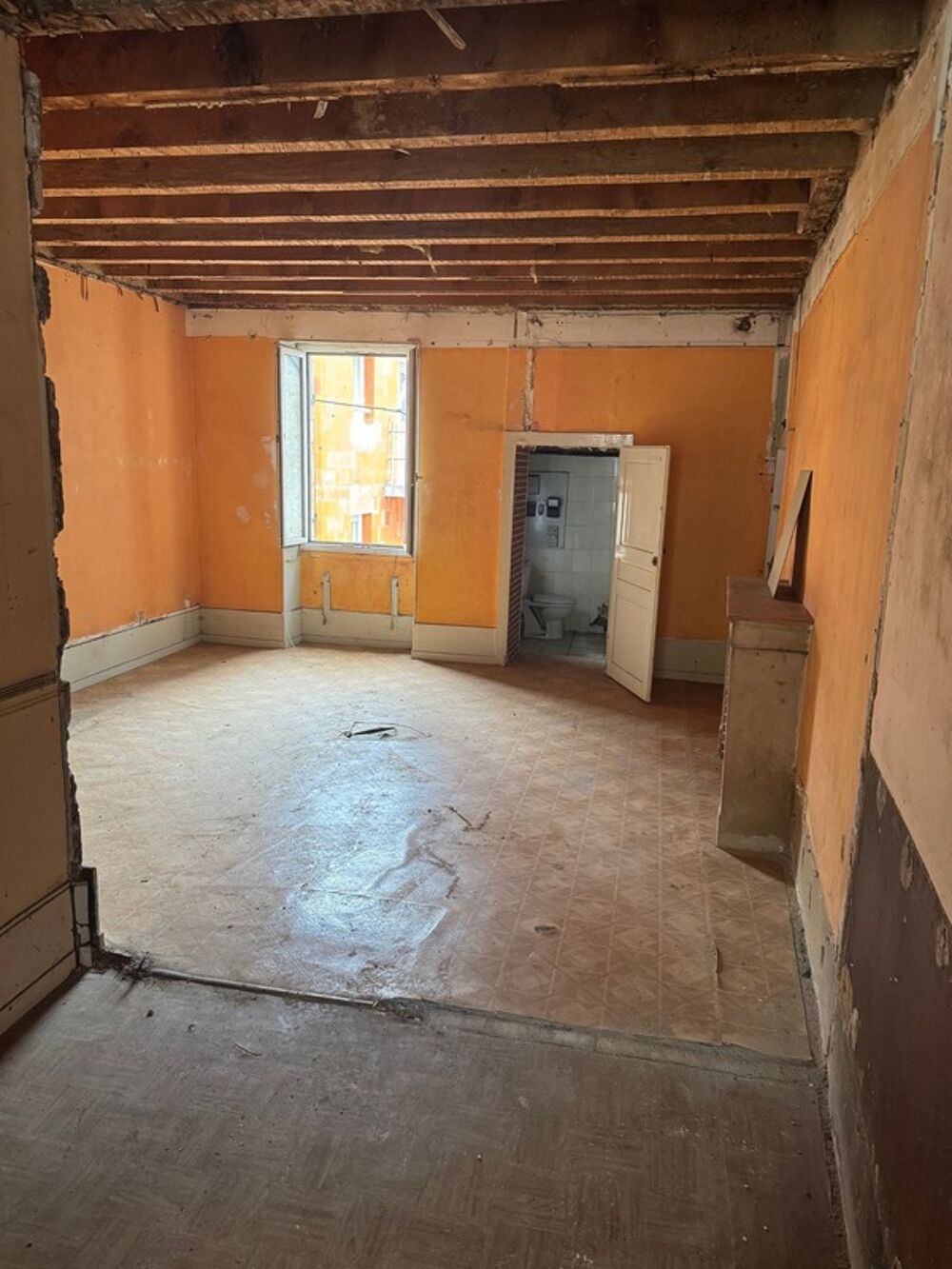 PLOMBIERES LES DIJON PLATEAU VIABILISE DE 38 M2