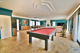  Propri�t�/ch�teau � vendre 11 pi�ces 373 m�