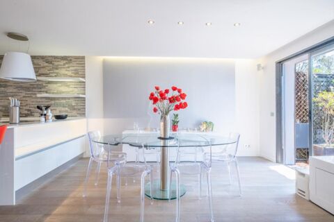  Appartement � louer 4 pi�ces 120 m�