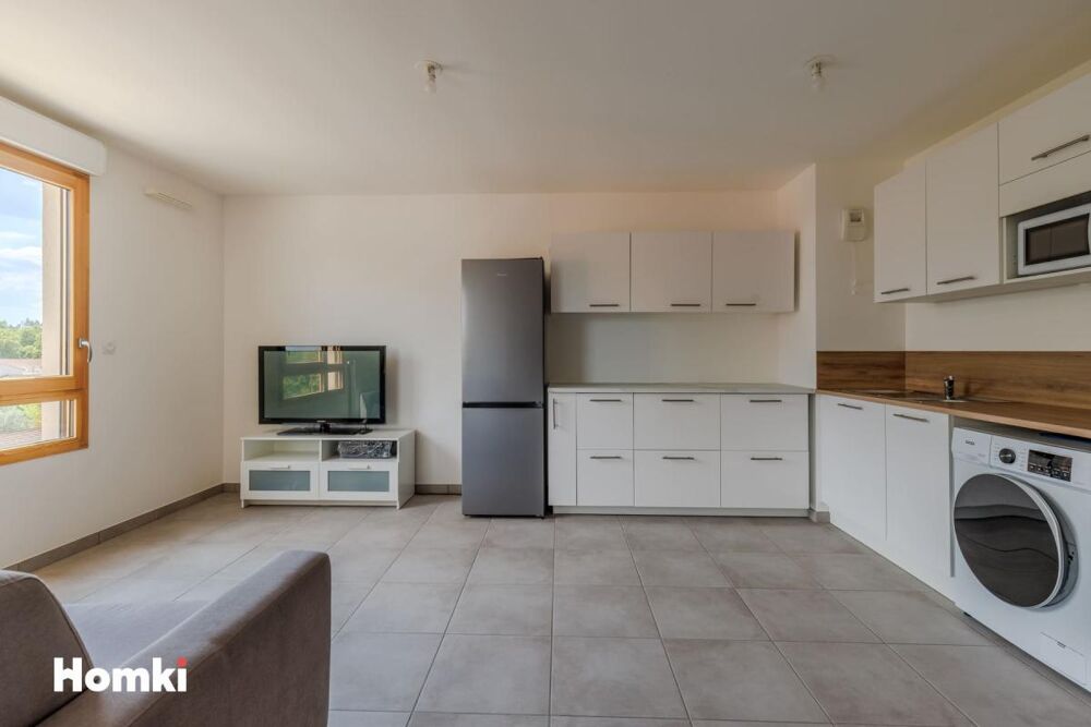 Vente Appartement Appartement T3 de 65 m2 avec terrasse et place de parking à Vénissieux 69200, Boulevard Laurent Gérin Venissieux