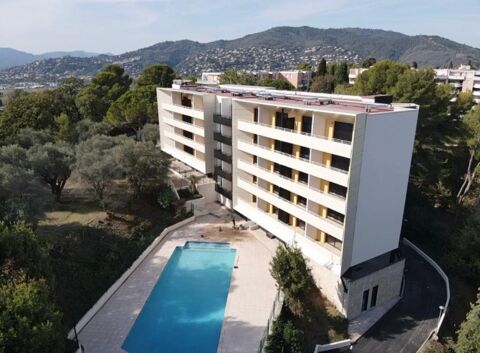   T1 bis avec parking et balcon � CANNES Appartement - 1 pi�ce(s) - 31 m�