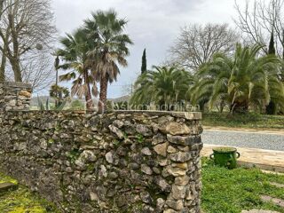  Propri�t�/ch�teau � vendre 7 pi�ces 309 m�