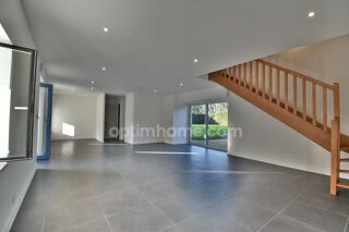  Maison à vendre 14 pièces 334 m²