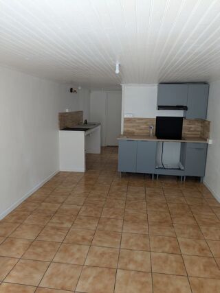  Appartement à louer 2 pièces 44 m²
