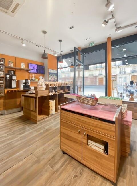 Local de 54m&sup2; avec une cession de droit au bail 3056 75005 Paris