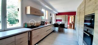  Propriété/château à vendre 9 pièces 230 m²