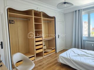  Appartement à louer 1 pièce 100 m²