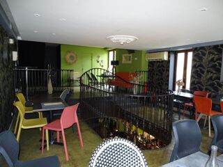  Immeuble � vendre 4 pi�ces 181 m�