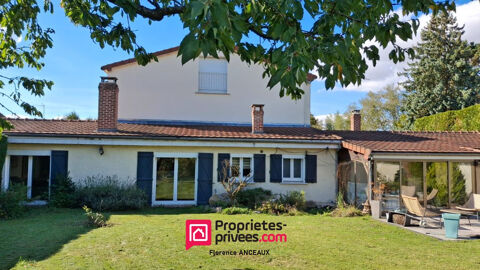   FAYET -CHARMANTE MAISON 4 CHAMBRES-JARDIN-GARAGE Maison - 7 pi�ce(s) - 207 m�