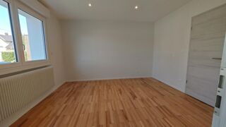  Maison à louer 6 pièces 110 m²