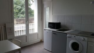  Appartement à louer 1 pièce 28 m²