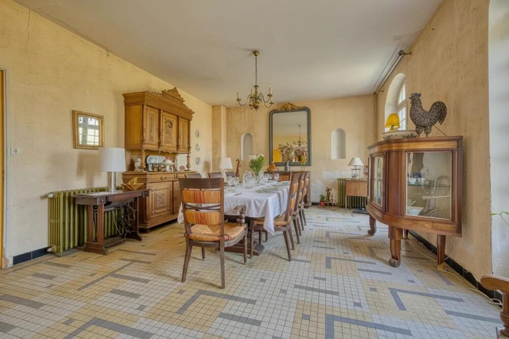 Maison de 8 pièces de 244 m² à Saint-Sever-de-Saintonge