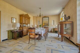  Propriété/château à vendre 8 pièces 244 m²