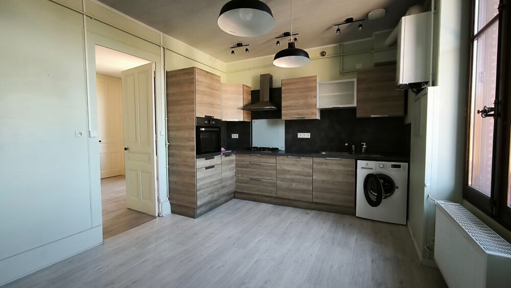Location Appartement À LOUER – BEL APPARTEMENT T3 DE 74,70 m² – PARKING PRIVATIF – RIVE-DE-GIER Rive de gier