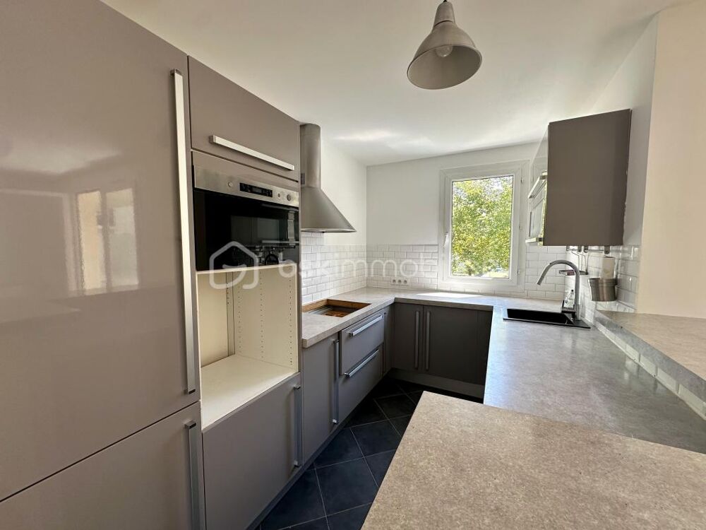 Vente Appartement Cergy-le-Haut – 3 pièces 65 m², balcon, parking, gare à pied, DPE C Cergy