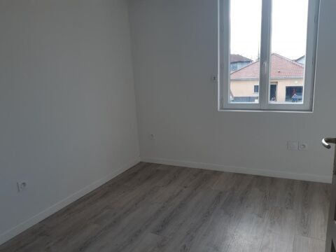  Maison  louer 3 pices 80 m