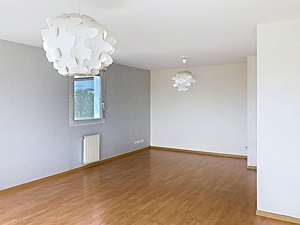 Vente Appartement Appartement T3 lumineux avec deux loggias et parking aux Chartrons Bordeaux